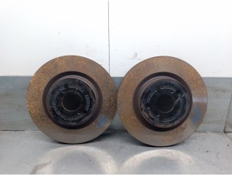 Recambio de disco freno delantero para toyota yaris (_p21_, _pa1_, _ph1_) 1.5 hybrid (mxph10) referencia OEM IAM 43512K0040 4351