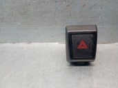 Replacement of hazard warning switch for Seat Arona (KJ7, KJP) 1.0 TSI OEM IAM reference 6F0953235 6F0953235 