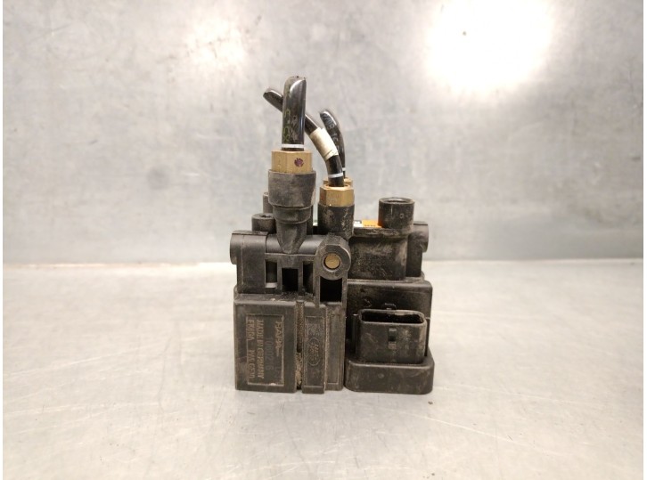 Recambio de centralita suspension para land rover discovery v (l462) 2.0 sd4 4x4 referencia OEM IAM LR113342 LR113342 