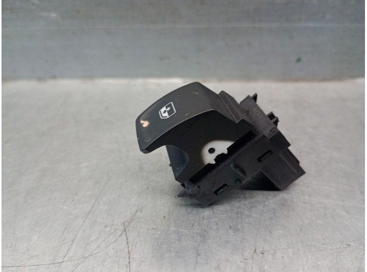 Replacement rear left window lift switch for Seat Arona (KJ7, KJP) 1.0 TSI OEM IAM reference 5G0959855P 5G0959855P 