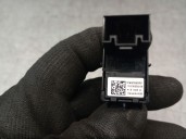 Replacement rear left window lift switch for Seat Arona (KJ7, KJP) 1.0 TSI OEM IAM reference 5G0959855P 5G0959855P 