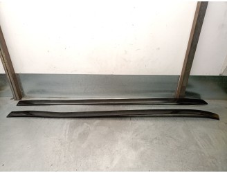 Recambio de moldura para land rover discovery v (l462) 2.0 sd4 4x4 referencia OEM IAM HY32517C78 VPLRR0157 