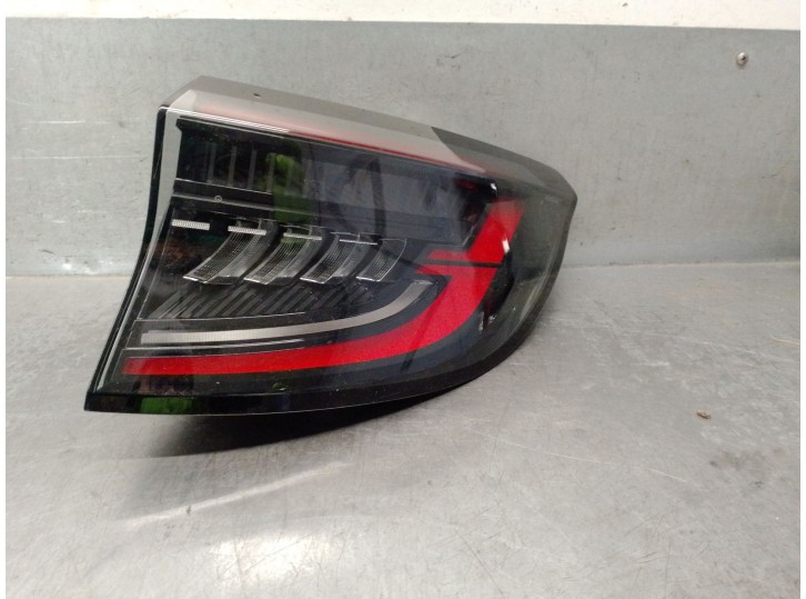 Replacement right rear light for Renault Austral TCe 130 OEM IAM reference 265501807R 265501807R 