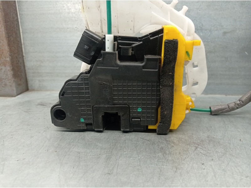 Recambio de cerradura puerta delantera derecha para hyundai i30 (gd) 1.4 crdi referencia OEM IAM 81320A6010 81320A6010 