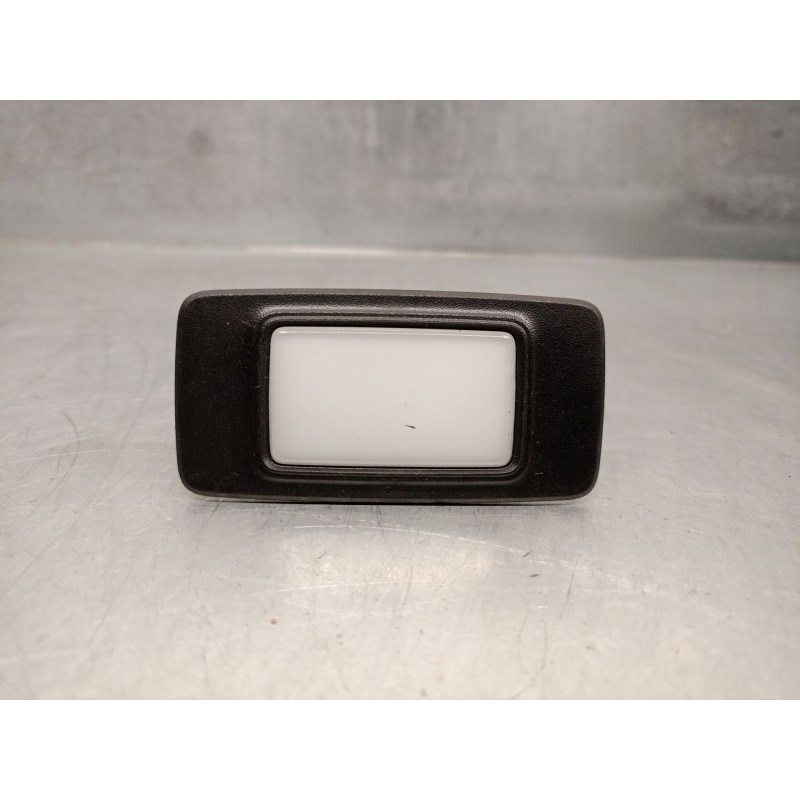 Recambio de luz interior para renault austral tce 130 referencia OEM IAM 264867937R 264867937R 