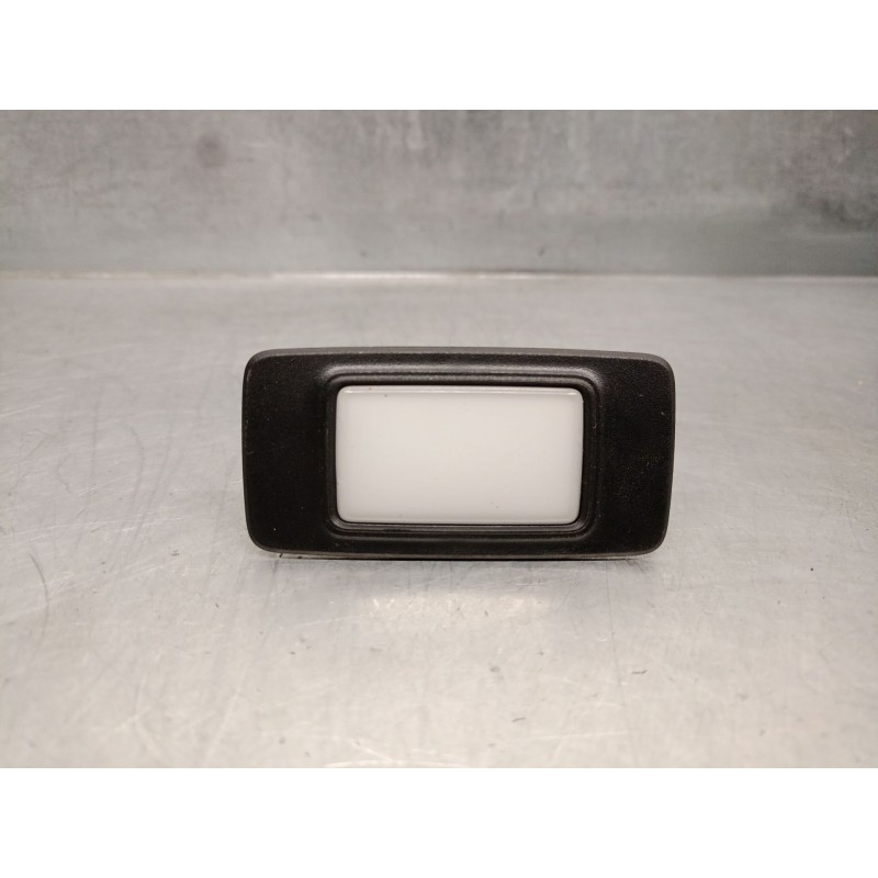 Recambio de luz interior para renault austral tce 130 referencia OEM IAM 264867937R 264867937R 