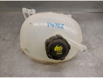 Recambio de deposito expansion para renault austral tce 130 referencia OEM IAM 217111203R 217111203R 