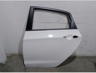 Recambio de puerta trasera izquierda para hyundai i30 (gd) 1.4 crdi referencia OEM IAM 77003A6000 77003A6000 
