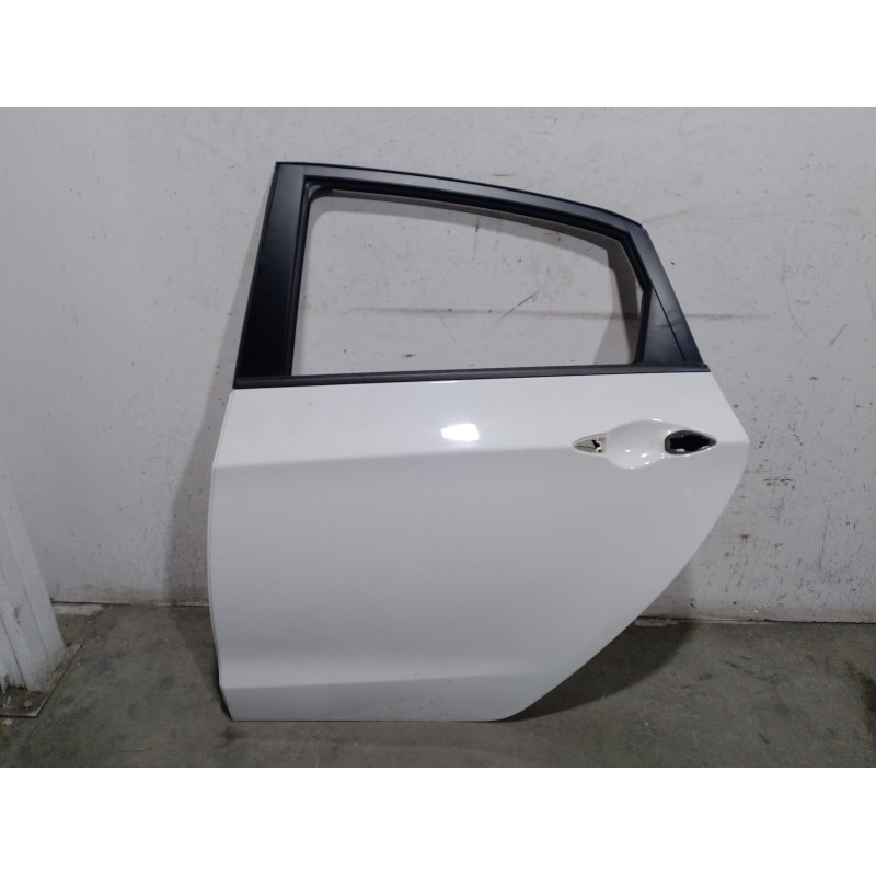 Recambio de puerta trasera izquierda para hyundai i30 (gd) 1.4 crdi referencia OEM IAM 77003A6000 77003A6000 