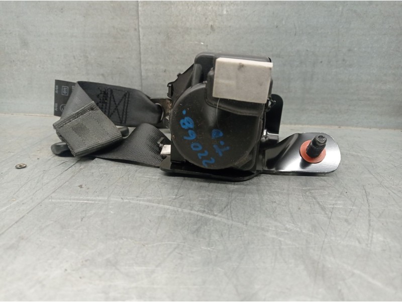 Recambio de cinturon seguridad trasero derecho para hyundai i30 (gd) 1.4 crdi referencia OEM IAM 89820A6000RY 89820A6000TRY 