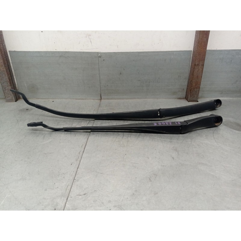 Recambio de brazo limpia trasero para hyundai i30 (gd) 1.4 crdi referencia OEM IAM 98310A6000 98310A6000 98320A5000