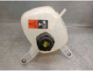 Recambio de deposito expansion para renault austral tce 130 referencia OEM IAM 217105629R 217105629R 