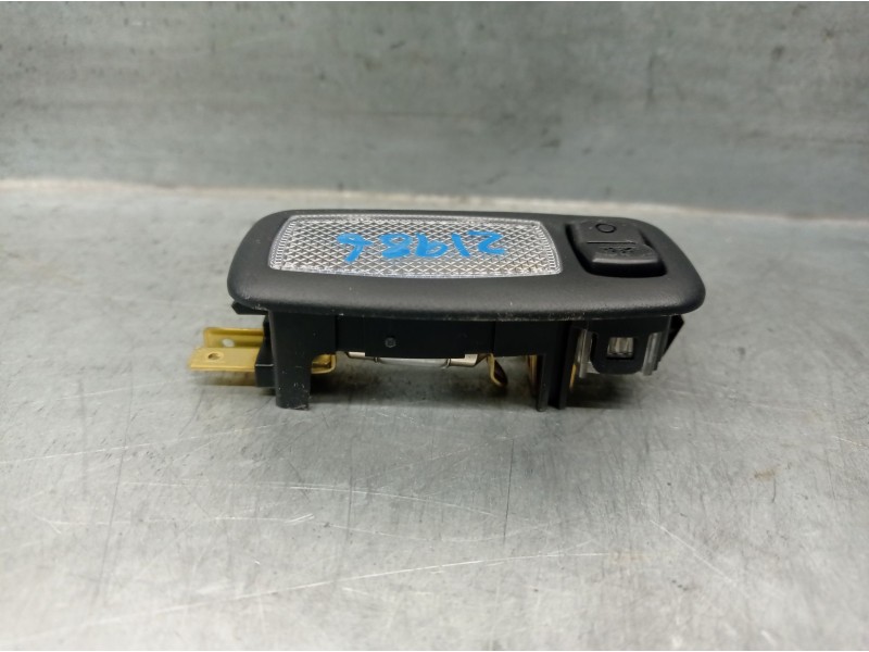 Recambio de luz interior para kia xceed (cd) 1.5 t-gdi referencia OEM IAM 928923SXXX 928923S000WK 