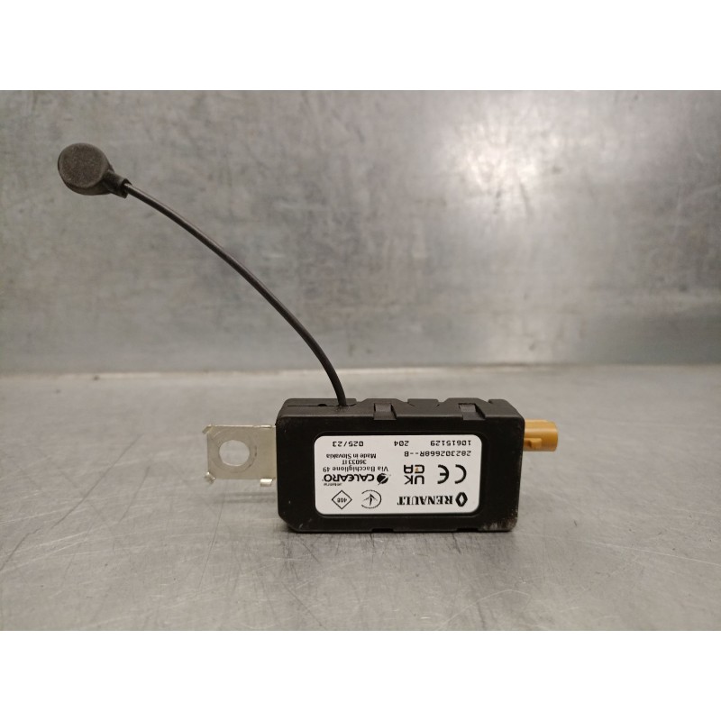 Recambio de antena para renault austral tce 130 referencia OEM IAM 282302668R  10615129