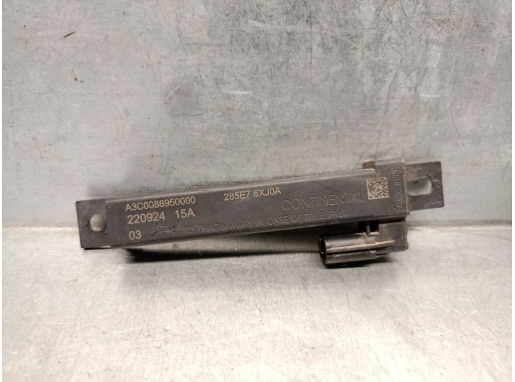 Recambio de antena para renault austral tce 130 referencia OEM IAM 285E76XJ0A CONTINENTAL