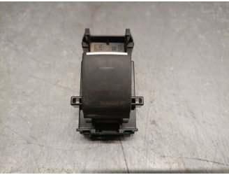 Recambio de mando elevalunas delantero derecho para toyota corolla sedán (_e21_) 1.8 vvti hybrid (zwe211, mzea12) referencia OEM