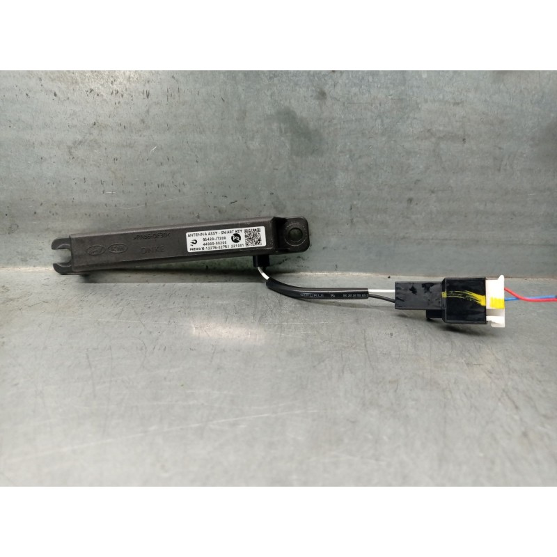 Recambio de antena para kia xceed (cd) 1.5 t-gdi referencia OEM IAM 95420J7200  4400000200