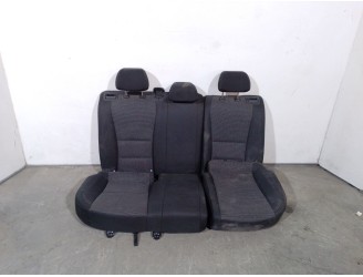 Recambio de asientos traseros para hyundai i30 (gd) 1.4 crdi referencia OEM IAM   