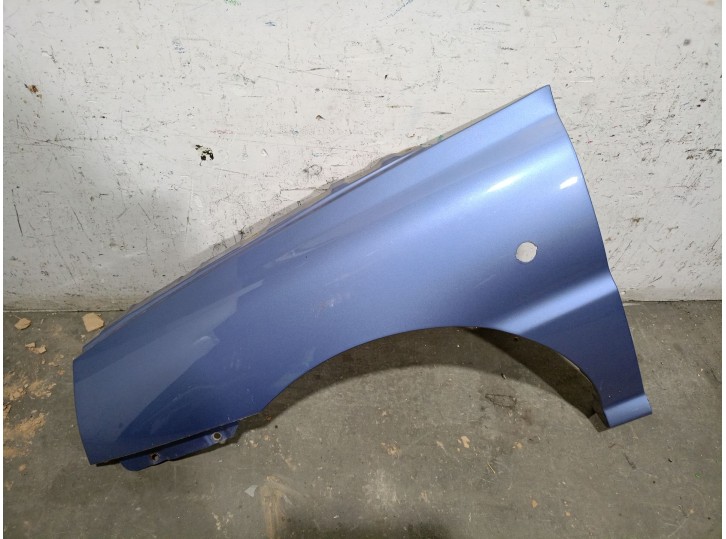 Recambio de aleta delantera izquierda para kia rio i hatchback (dc) 1.3 referencia OEM IAM 