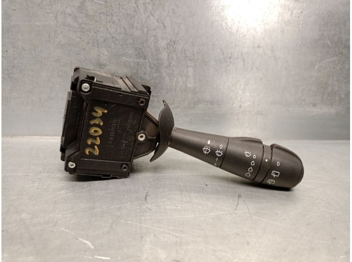 Recambio de mando limpia para renault clio iv (bh_) 0.9 tce 90 lpg referencia OEM IAM 255675284R 8201168013 