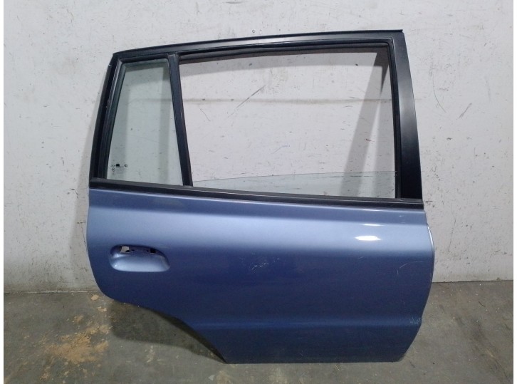 Recambio de puerta trasera derecha para kia rio i hatchback (dc) 1.3 referencia OEM IAM 