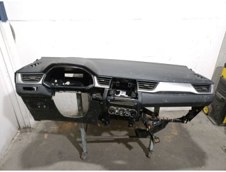 Recambio de salpicadero para renault captur ii (hf_) tce 155 (hfmn) referencia OEM IAM 681001063R 681001063R 
