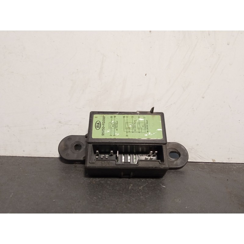 Recambio de modulo electronico para kia rio i hatchback (dc) 1.3 referencia OEM IAM 95250FD200  