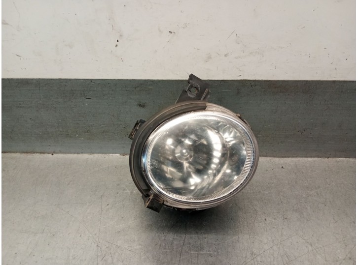 Replacement right headlight for Kia Magentis I (GD, MS) 2.0 OEM IAM reference 921043C500 921043C500 