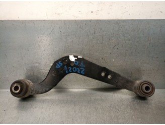 Recambio de brazo suspension superior trasero derecho para toyota rav 4 iii (_a3_) 2.2 d (ala35_) referencia OEM IAM 4877042040 