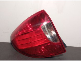 PILOTO TRASERO IZQUIERDO 92401FD070 92401FD070 