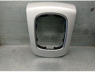 Recambio de embellecedor para audi q3 (8ub, 8ug) 2.0 tdi referencia OEM IAM 8U0864261P 