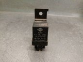 Replacement relay for Nissan Terrano II (R20) 2.7 TD 4WD OEM IAM reference 285300F000 5WD007003