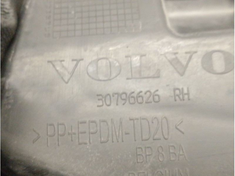 Recambio de refuerzo paragolpes delantero para volvo v60 i (155) d3 / d4 referencia OEM IAM 30796626 30795049 