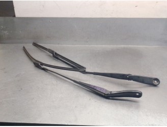 Recambio de brazo limpia delantero derecho para volvo v60 i (155) d3 / d4 referencia OEM IAM 30753505 30753504 