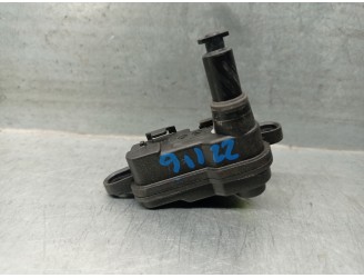 Recambio de motor tapa deposito combustible para audi q3 (8ub, 8ug) 2.0 tdi referencia OEM IAM 8S0862153  