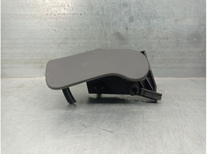 Replacement hood latch for Audi Q3 (8UB, 8UG) 2.0 TDI OEM IAM reference 8U1823533 1K1823633