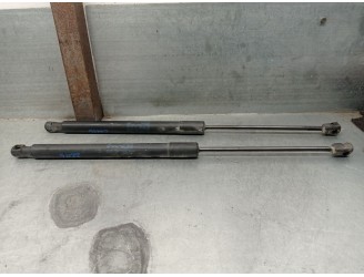 Recambio de amortiguadores maletero / porton para audi q3 (8ub, 8ug) 2.0 tdi referencia OEM IAM 8U0827552A 371412