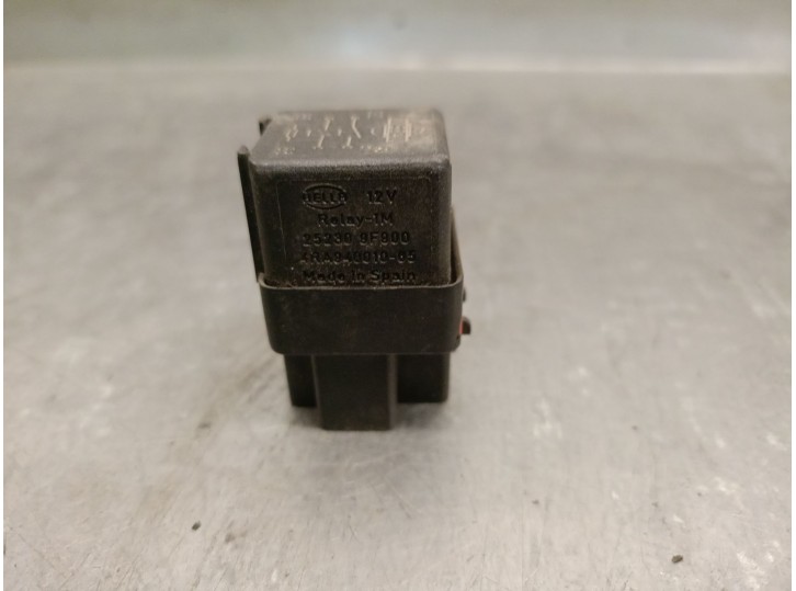 Recambio de rele para nissan terrano ii (r20) 2.7 td 4wd referencia OEM IAM 252309F900  4RA94001065 HELLA