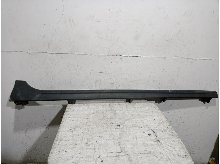 Recambio de faldon lateral para seat arona (kj7, kjp) 1.0 tsi referencia OEM IAM 6F9853852 6F9853852 