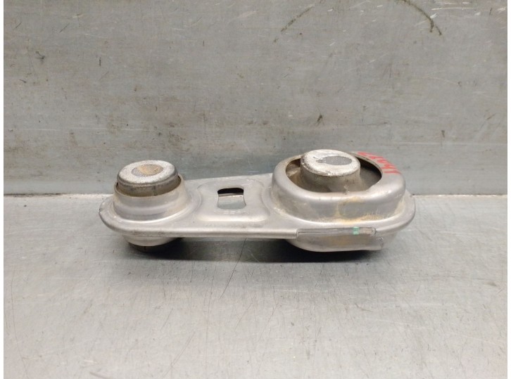 Recambio de soporte cambio para renault austral tce 130 referencia OEM IAM 113606LA0A  