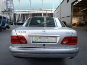 mercedes-benz clase e (w210) del año 1999