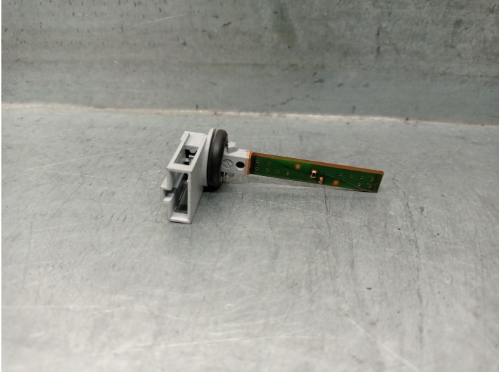 Recambio de sensor para audi q3 (8ub, 8ug) 2.0 tdi referencia OEM IAM 4B0820539  