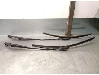 Recambio de brazo limpia delantero derecho para audi a5 (8t3) 3.0 tdi quattro referencia OEM IAM 8T1955408A  