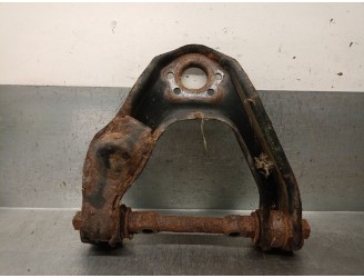 Recambio de brazo suspension superior delantero izquierdo para nissan terrano ii (r20) 2.7 td 4wd referencia OEM IAM 5452792G10 