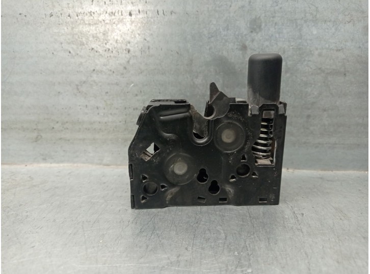 Recambio de cerradura capot para audi q3 (8ub, 8ug) 2.0 tdi referencia OEM IAM 8U0823509 8U0823509 