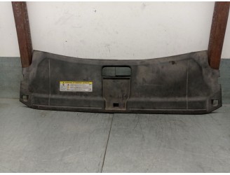 Recambio de molduras delanteras para audi q3 (8ub, 8ug) 2.0 tdi referencia OEM IAM 8U0807081C  