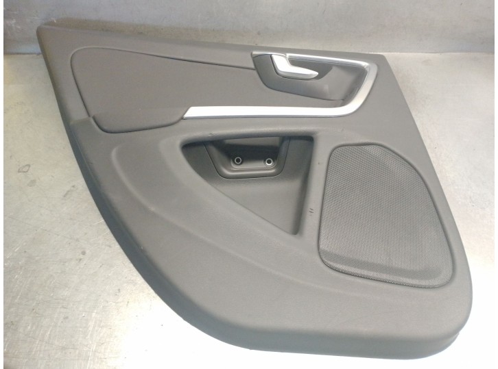 Replacement rear left door trim panel for Volvo V60 I (155) D3 / D4 OEM IAM reference 8635872 31363728 