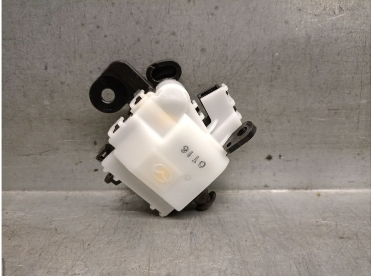 Recambio de motor tapa deposito combustible para mazda cx-30 (dm) skyactiv-x m hybrid referencia OEM IAM BCJH56890B BCJH56890B 