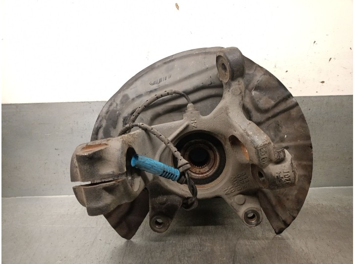 Replacement front left steering knuckle for BMW X3 (E83) 2.0 SD OEM IAM reference 31213450557 31213450557 