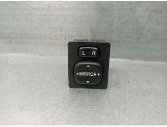 Recambio de mando retrovisor para toyota yaris (_p13_) 1.5 (nsp131_) referencia OEM IAM 848700F010 848700F010 769746E